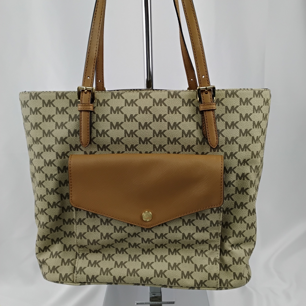 MICHAEL Michael Kors Tan and Cream MK Tote
